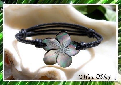 Marquises Collection Bracelet Marquises Fleur Hibiscus Nacre de Tahiti 2.5cm MAG.SHOP