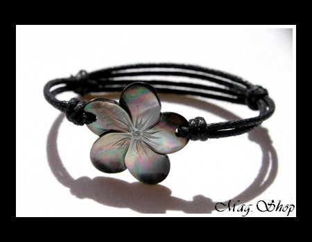 Marquises Collection Bracelet Marquises Fleur Hibiscus Nacre de Tahiti 2.5cm MAG.SHOP