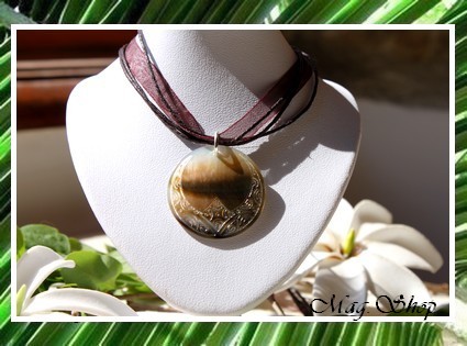 Marquises Collection  Collier Miti Tuamotu Maori Nacre de Tahiti MAG.SHOP