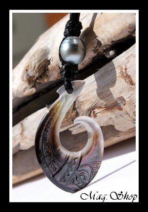 Mataura Collier Hameçon Tiki Nacre & Perle de Tahiti Modèle 3 MAG.SHOP
