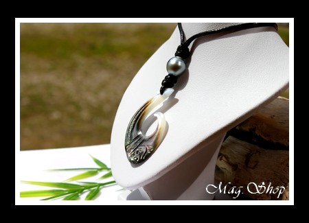 Mataura Collier Hameçon Tiki Nacre & Perle de Tahiti Modèle 3 MAG.SHOP