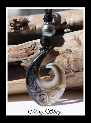 Mataura Hameçon Tiki Vagues Collier Lagon Nacre & Perle de Tahiti Modèle 1 MAG.SHOP