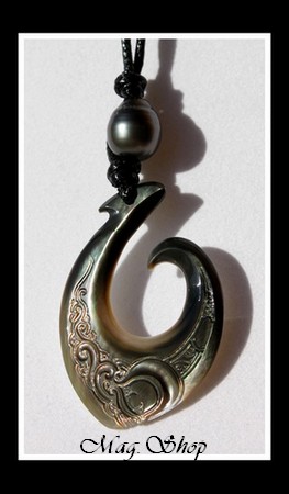 Mautaura Tiki Collier Hameçon Nacre & Perle de Tahiti Modèle 2 MAG.SHOP