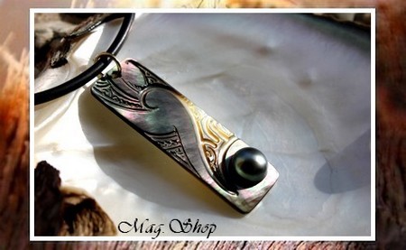 Moana Collection - Collier Maupiti Nacre de Tahiti & Demie-Perle Baroque de Tahiti MAG.SHOP