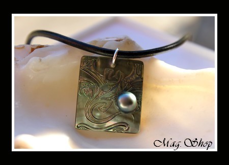 Moana Perles Collection Collier Rangiroa Margouillat Marquisien Nacre & Perle de Tahiti MAG.SHOP