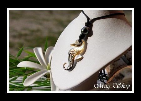 Moeavai Hippocampe Vagues Collier Nacre & Perle de Tahiti modèle 3 MAG.SHOP