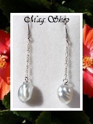 Mihimana Collection / Boucles d'Oreilles Moehala Argent Rhodié 925 (0.60g) 2 Perles Keishis Baroques de Tahiti 10.50mmx9mm/A Reflets Blancs (photos contractuelles)