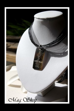 Moorea Nui Tortue Vagues Collier Nacre de Tahiti 3cm Reflets Foncés MAG.SHOP