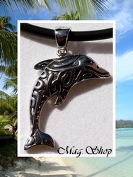 Fenua Collection / Collier Dauphin Mukotaka Marquisien H:3cm / Pendentif Argent Rhodié 925 (2.73g) / Cordon Noir (photos contractuelles)