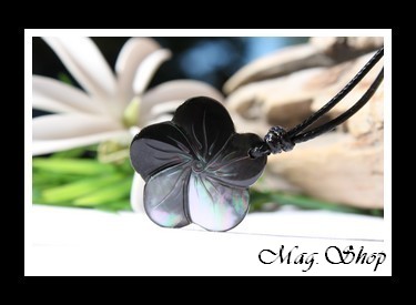 Parea Collier Fleur Hibiscus Nacre de Tahiti Modèle 6 MAG.SHOP