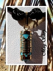 Collier Tiki Tahitien Ra'inui Passion / OR 750/1000 (0.36g) / Turquoise / Coton Noir (Photos Contractuelles)