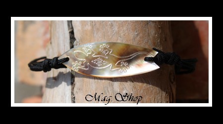 Planche de Surf Margouillat Bracelet Arenui Nacre de Tahiti 4cm Reflets Ocres Clairs Marrons MAG.SHOP