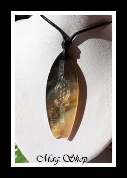 Planche de Surf Maroe Collier Tortue Marquisienne Nacre de Tahiti Modèle 15 MAG.SHOP