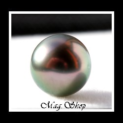 POE Metetini Collection / Perle Nue Semi-Ronde de Tahiti 9.25mm/C Verts Reflets Aubergines (photos contractuelles)