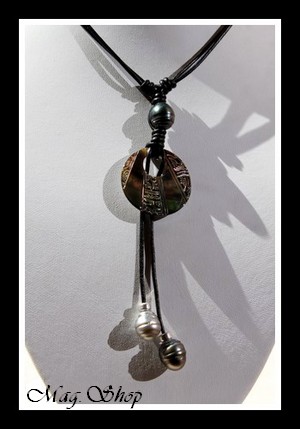 Punaauia Tuamotu Marquisien Collier Nacre & 3 Perles Cerclées de Tahiti MAG.SHOP