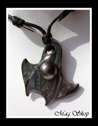Raie Reao Marquisienne Collier Nacre & Demie-Perle de Tahiti MAG.SHOP