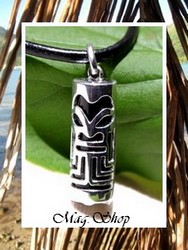 TIKI Collection / Collier TIKI Tahitien Raihere Force H:3cm / Pendentif Argent Rhodié 925 (4.01g) & Agate Noire Véritable / Cuir Noir