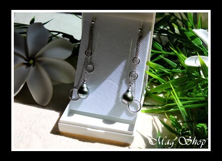 Silver Sea Collection  Boucles D`Oreilles Océan Argent Rhodié 925 (2.54g) H6cm  2 Perles Cerclées de Tahiti MAG.SHOP