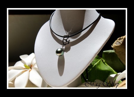 Silver Sea Collection   Collier Coeurs Argent Rhodié 925  Perle Cerclée de TAHITI MAG.SHOP