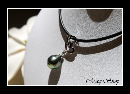 Silver Sea Collection   Collier Coeurs Argent Rhodié 925  Perle Cerclée de TAHITI MAG.SHOP