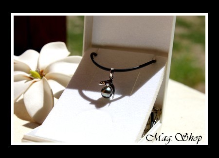 Silver Sea Collection Collier Dauphin Ohiri 2cm Perle Cerclée de Tahiti MAG.SHOP