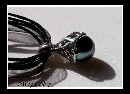 Silver Sea Collection  Collier Hani  Pendentif  Argent Rhodié 925 & Perle Cerclée de Tahiti MAG.SHOP