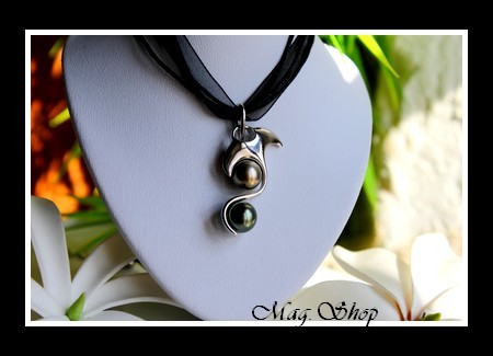 Silver Sea Collection  Collier Raie Toi & Moi Argent Rhodié 925   H 4cm  2 Perles Rondes de Tahiti MAG.SHOP