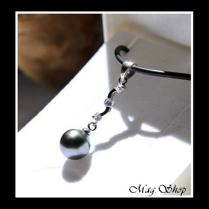 Silver Sea Collection  Collier Tefarerii Argent Rhodié 925- 3 Zircons  Perle Baroque de Tahiti MAG.SHOP TAHITI