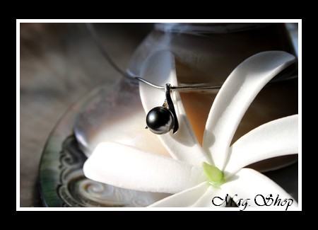 Silver sea Collection  Pendentif Haraiki Argent Rhodié 925 (1.04g) Perle Ronde de Tahiti MAG.SHOP