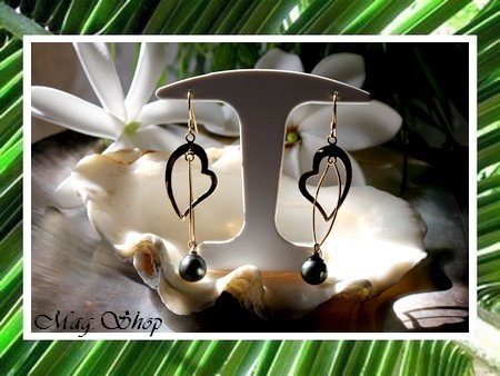 Sunset Collection  Boucles d`Oreilles Coeurs Tiffany Nui H5.5cm Plaqué OR Vermeil (2.79g) Perles Cerclées de Tahiti MAG.SHOP