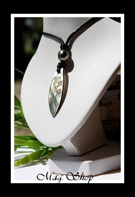 Taverio Collier Planche de Surf Margouillat Nacre & Perle de Tahiti Modèle 2 MAG.SHOP