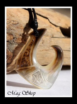 Teano Hameçon Marquisien Collier Nacre de Tahiti Modèle 4 MAG.SHOP