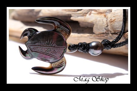 Temehani Marquisienne Collier Tortue Nacre & Perle de Tahiti Modèle 2 MAG.SHOP