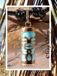 TIKI Collection / Collier TIKI Tahitien Ra'inui Famille/Tendresse / Pendentif OR 750/1000 (0,52g) Turquoise / Coton Noir (Photos Contractuelles)