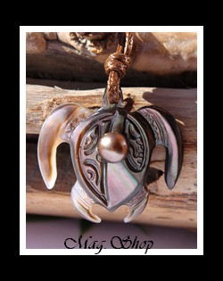 Terenui Collier Tortue Marquisienne Nacre & Perle de Tahiti Modèle 2 MAG.SHOP