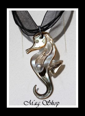 Tevahine  Hippocampe Collier Nacre & Perle Keishi de Tahiti Modèle 1 MAG.SHOP