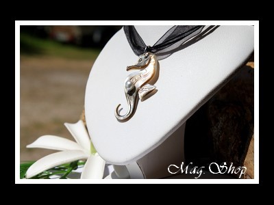 Tevahine  Hippocampe Collier Nacre & Perle Keishi de Tahiti Modèle 1 MAG.SHOP