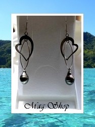 Silver Sea / Boucles d'Oreilles Coeurs Tiffany Nui H:6.5cm Argent Rhodié 925 (2.86g) Perles Cerclées de Tahiti Assorties Tailles: 9.75mm/+C Reflets Verts Irisés (photos non contractuelles)