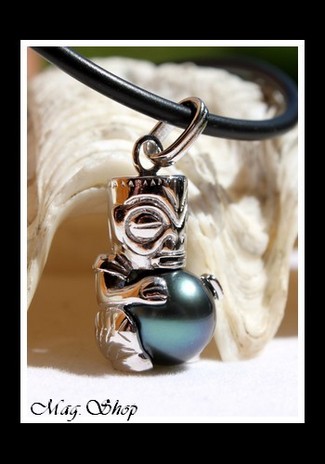 TIKI Tatoué Argent Rhodié 925 Collier Perle Ronde de Tahiti Reflets Bleus Foncés MAG.SHOP