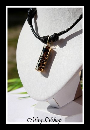 Tiki Agate Noire H4cm Collier OR Modèle 3 MAG.SHOP