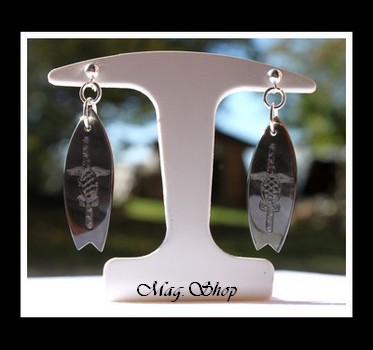 Tohiea Boucles D`Oreilles Planches de Surf Tortues Nacres de Tahiti Modèle 1 MAG.SHOP