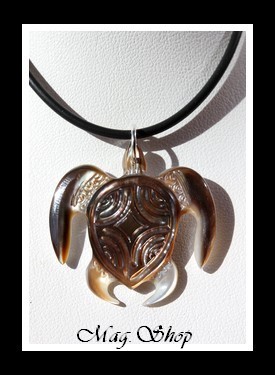 Tortue Temehani Marquisienne Collier Nacre de Tahiti Modèle 26 MAG.SHOP