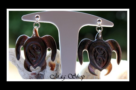 Tortues Boucles d`Oreilles Nacres de Tahiti MAG.SHOP