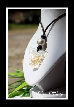 Tuka Collier Tiki Marquisien Nacre & Perle de Tahiti Modèle 3 MAG.SHOP