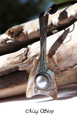 Ukulele Vagues Collier Nacre & Demi-Perle de Tahiti Modèle 6 MAG.SHOP